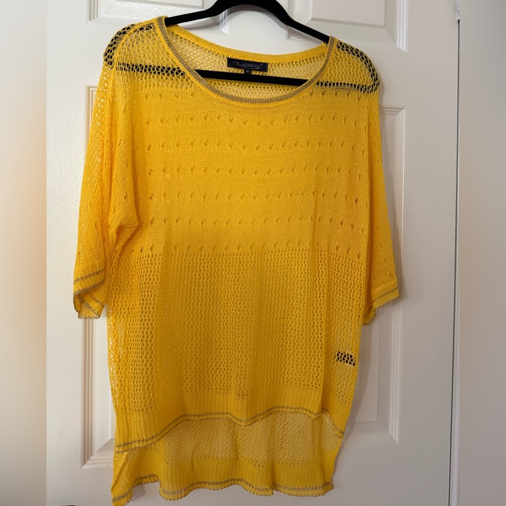 T165- Vibrant Yellow Knit Short Sleeve Top